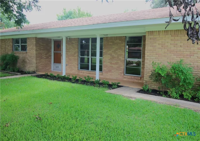 Photo 1 of Single family home for sale at 741 W Bell St, Bartlett, TX 76511 | MLS# 620874 | Listing updated on 2026-08-26