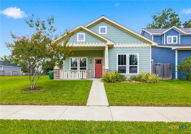 Photo 1 of Single family home for sale at 605 S Wheeler St, Victoria, TX 77901 | MLS# 620792 | Listing updated on 2026-09-03