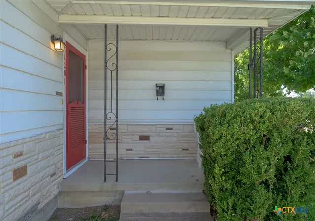 Photo 3 of Single family home for sale at 1201 Estes Dr, Killeen, TX 76541 | MLS# 620894 | Listing updated on 2026-08-27
