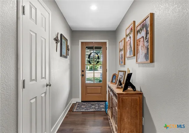 Photo 4 of Single family home for sale at 101 Brown Dr, Eddy, TX 76524 | MLS# 620962 | Listing updated on 2026-10-07
