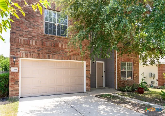 Photo 3 of Sale Pending at 2209 Canvas Back Dr, Taylor, TX 76574 | MLS# 620744 | Listing updated on 2026-09-14