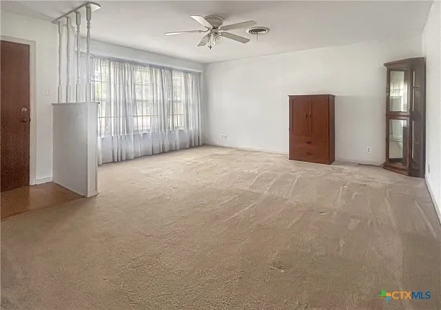 Photo 2 of Single family home for sale at 802 East 14th St, Cameron, TX 76520 | MLS# 620820 | Listing updated on 2026-09-15