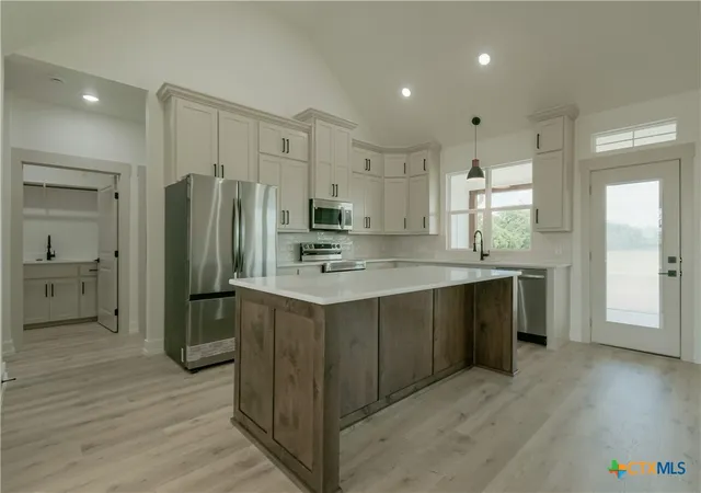 Photo 2 of Sale Pending at 7901 Pecan Rd, Temple, TX 76501 | MLS# 621058 | Listing updated on 2026-09-07