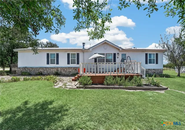 Photo 3 of Sale Pending at 317 Rae Ln, Jarrell, TX 76537 | MLS# 621102 | Listing updated on 2026-08-27
