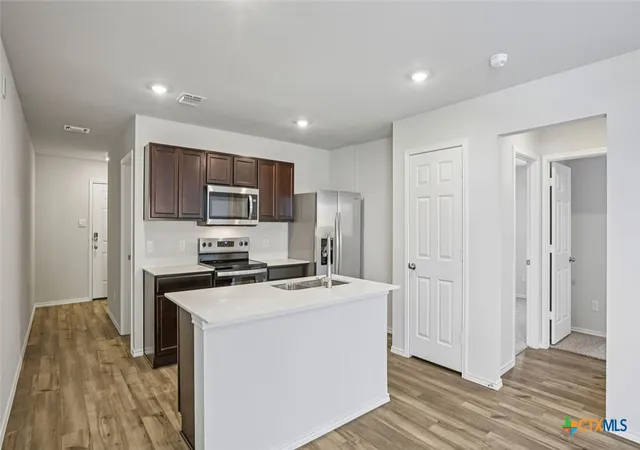 Photo 3 of Sale Pending at 1003 Firewheel Dr, Killeen, TX 76543 | MLS# 621112 | Listing updated on 2026-08-03