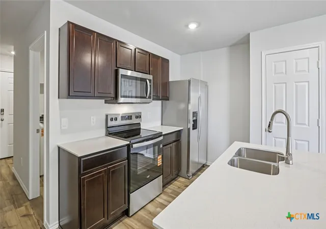 Photo 3 of Sale Pending at 1003 Firewheel Dr, Killeen, TX 76543 | MLS# 621112 | Listing updated on 2026-08-03