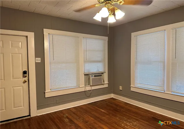 Photo 3 of Multi family home for sale at 817 N 2nd Street, Temple, TX 76501 | MLS# 619800 | Listing updated on 2026-08-03