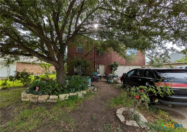 Photo 1 of Sale Pending at 129 Hanstrom Dr, Hutto, TX 78634 | MLS# 621064 | Listing updated on 2026-08-10