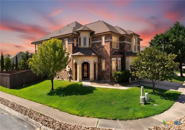 Photo 1 of Sale Pending at 901 Easton Dr, San Marcos, TX 78666 | MLS# 620910 | Listing updated on 2026-09-18