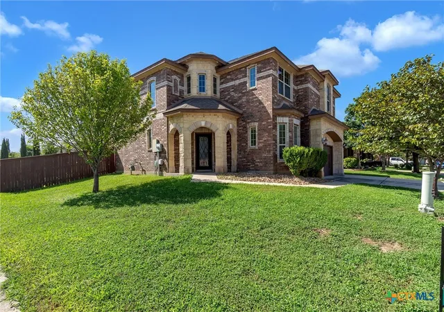 Photo 2 of Sale Pending at 901 Easton Dr, San Marcos, TX 78666 | MLS# 620910 | Listing updated on 2026-09-18