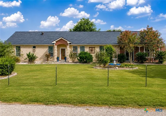 Photo 1 of Single family home for sale at 9629 Us Hwy 59n, Fannin, TX 77960 | MLS# 619795 | Listing updated on 2026-08-29