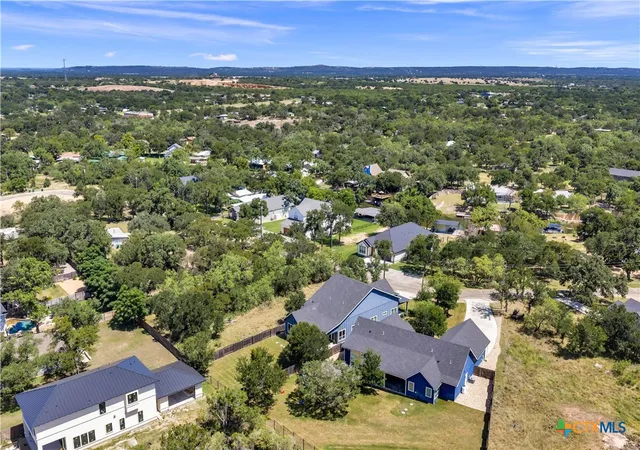 Photo 3 of Single family home for sale at 824 Woodland Hills Dr, Granite Shoals, TX 78654 | MLS# 620196 | Listing updated on 2026-09-14