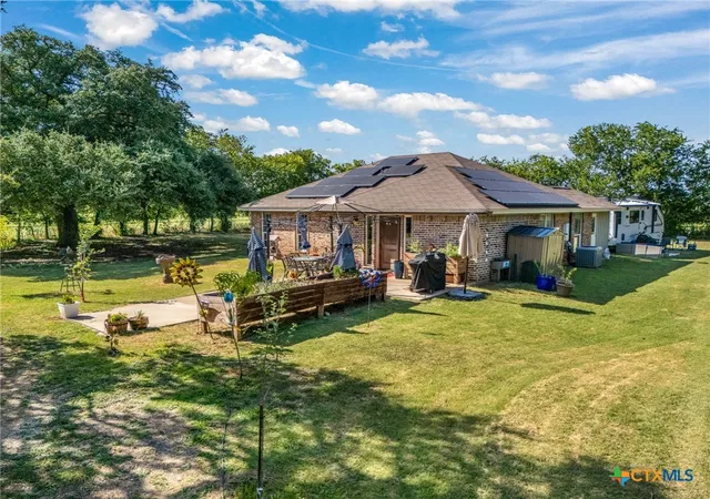 Photo 3 of Single family home for sale at 250 Capps Branch Ln, Salado, TX 76571 | MLS# 621295 | Listing updated on 2026-08-27