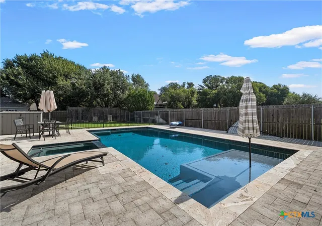 Photo 1 of Single family home for sale at 17 Vista De Luna Ln, Belton, TX 76513 | MLS# 619145 | Listing updated on 2026-10-03