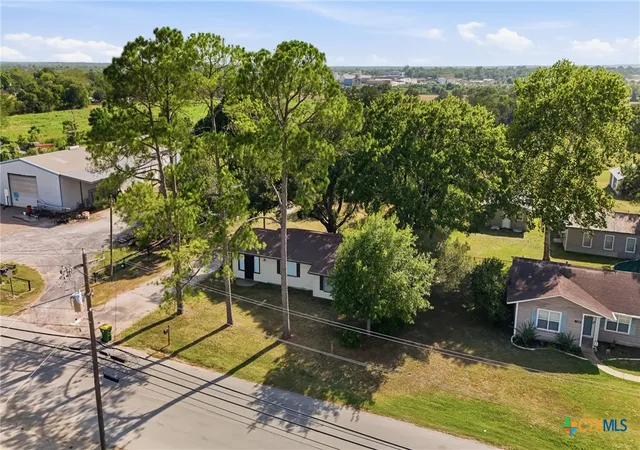 Photo 3 of Single family home for sale at 1603 Seydler St, Gonzales, TX 78629 | MLS# 621354 | Listing updated on 2026-09-03