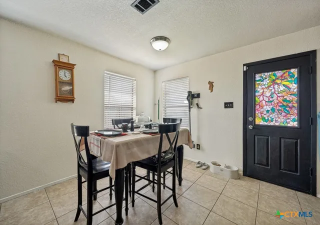 Photo 3 of Single family home for sale at 4500 Fieldcrest Dr, Killeen, TX 76549 | MLS# 621365 | Listing updated on 2026-08-04