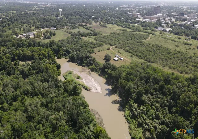 Photo 2 of Land for sale at 601 W Church St, Victoria, TX 77901 | MLS# 621371 | Listing updated on 2026-08-03