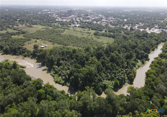 Photo 3 of Land for sale at 601 W Church St, Victoria, TX 77901 | MLS# 621371 | Listing updated on 2026-08-03