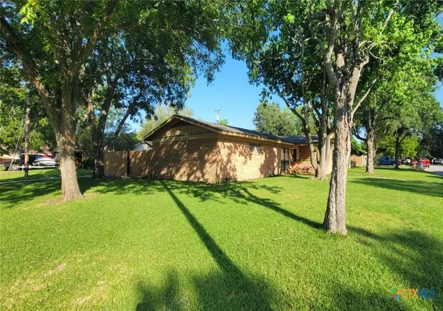 Photo 3 of Single family home for sale at 546 Willowick Dr, Port Lavaca, TX 77979 | MLS# 621340 | Listing updated on 2026-09-09