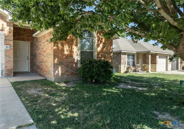 Listing Photo 4 - Condo for sale in building located at 4201 Cambridge Dr, Killeen, TX 76549