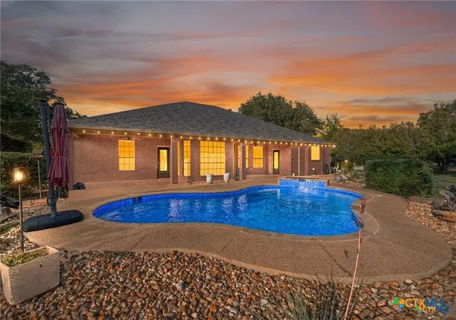 Photo 1 of Sale Pending at 686 Benchmark Trl, Belton, TX 76513 | MLS# 621154 | Listing updated on 2026-09-24