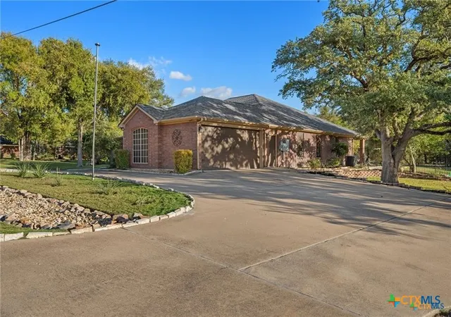 Photo 2 of Sale Pending at 686 Benchmark Trl, Belton, TX 76513 | MLS# 621154 | Listing updated on 2026-09-24