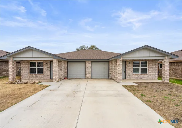 Multi family home for sale at 1806 Castroville Trl, Copperas Cove, TX 76522 | MLS# 621406