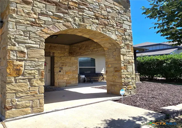 Photo 3 of Single family home for sale at 129 Diamondback Cvs, Buda, TX 78610 | MLS# 621384 | Listing updated on 2026-09-30