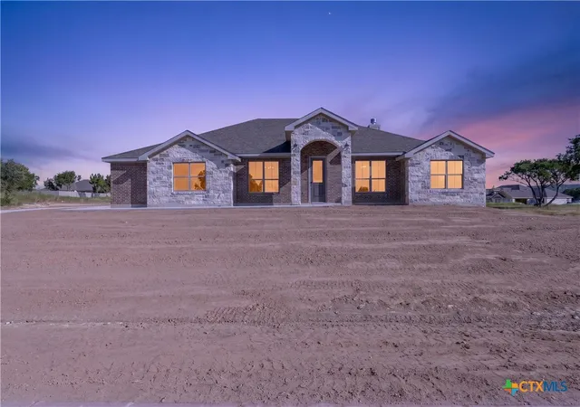 Photo 2 of Single family home for sale at 4361 Tall Ridge Rd, Kempner, TX 76539 | MLS# 620942 | Listing updated on 2026-09-16