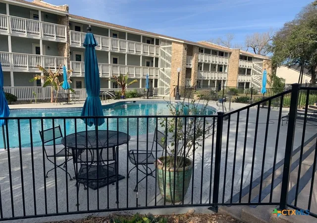 Condo for sale at 218 Cliffhouse Dr, Belton, TX 76513 | MLS# 621420