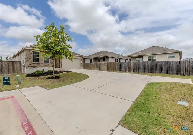 Photo 2 of Single family home for sale at 509 Callisto Ct, Jarrell, TX 76537 | MLS# 621418 | Listing updated on 2026-09-18