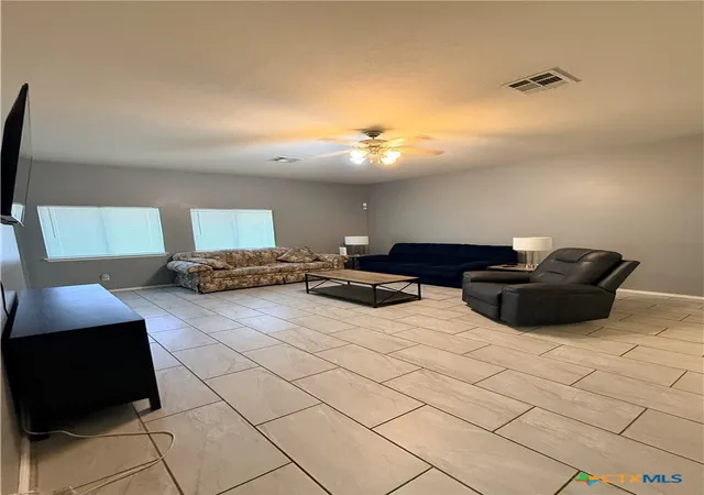 Photo 2 of Single family home for sale at 5205 Sydney Harbour Ct, Killeen, TX 76549 | MLS# 621426 | Listing updated on 2026-08-03