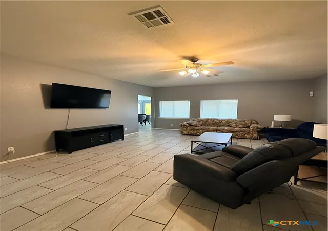 Photo 3 of Single family home for sale at 5205 Sydney Harbour Ct, Killeen, TX 76549 | MLS# 621426 | Listing updated on 2026-08-03