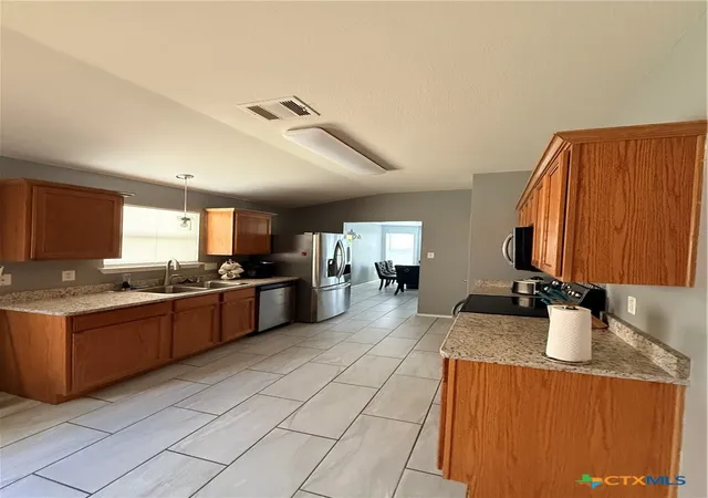 Photo 4 of Single family home for sale at 5205 Sydney Harbour Ct, Killeen, TX 76549 | MLS# 621426 | Listing updated on 2026-08-03