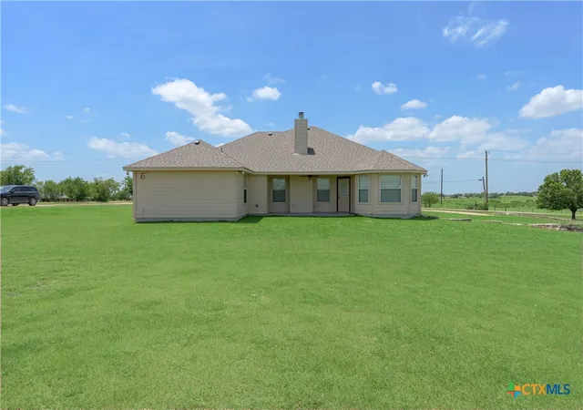 Photo 3 of Single family home for sale at 8407 Shaw Rd, Rogers, TX 76569 | MLS# 619938 | Listing updated on 2026-09-01