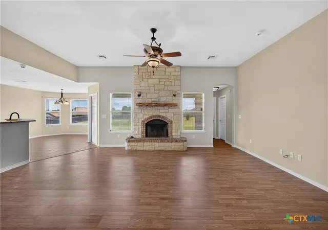 Photo 4 of Single family home for sale at 8407 Shaw Rd, Rogers, TX 76569 | MLS# 619938 | Listing updated on 2026-09-01
