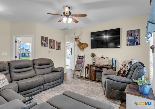 Photo 2 of Single family home for sale at 1106 Limestone Dr, Lampasas, TX 76550 | MLS# 621435 | Listing updated on 2026-08-03