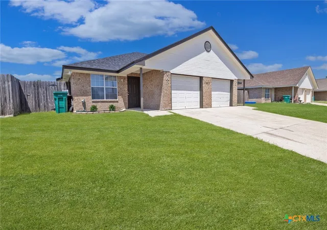Photo 2 of Sale Pending at 1407 Pima Trl, Harker Heights, TX 76548 | MLS# 621448 | Listing updated on 2026-08-28