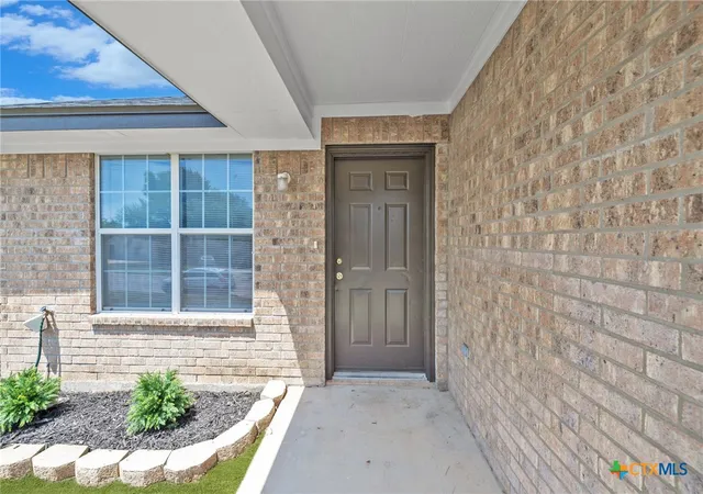 Photo 3 of Sale Pending at 1407 Pima Trl, Harker Heights, TX 76548 | MLS# 621448 | Listing updated on 2026-08-28