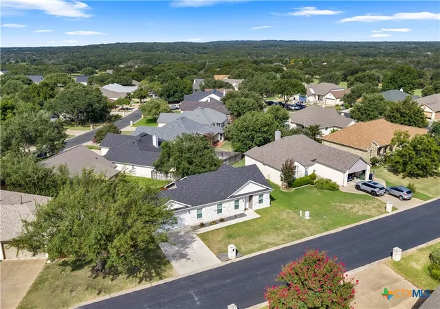 Photo 2 of Single family home for sale at 102 Fox Cir, Burnet, TX 78611 | MLS# 620320 | Listing updated on 2026-09-09