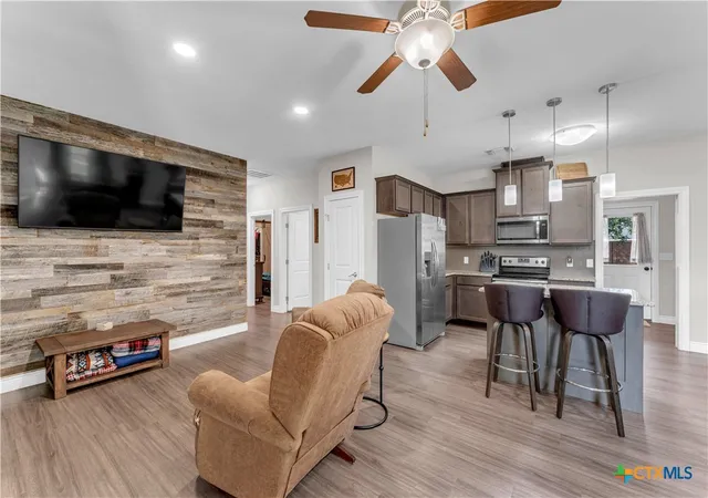 Photo 3 of Single family home for sale at 102 Fox Cir, Burnet, TX 78611 | MLS# 620320 | Listing updated on 2026-09-09