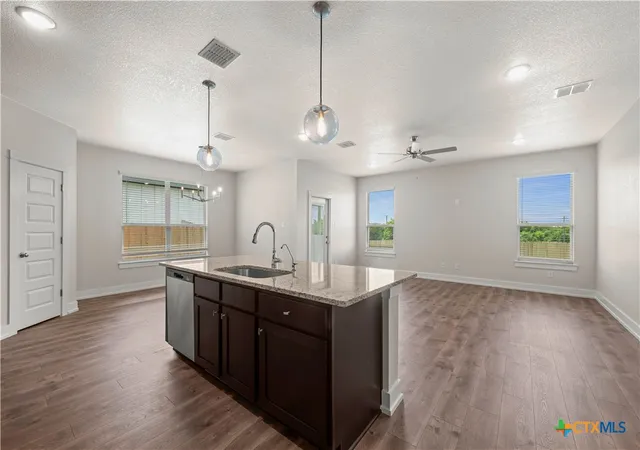 Photo 3 of Single family home for sale at 9102 Chalk Maple Dr, Killeen, TX 76542 | MLS# 620887 | Listing updated on 2026-09-09