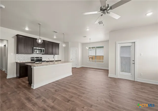 Photo 4 of Single family home for sale at 9102 Chalk Maple Dr, Killeen, TX 76542 | MLS# 620887 | Listing updated on 2026-09-09