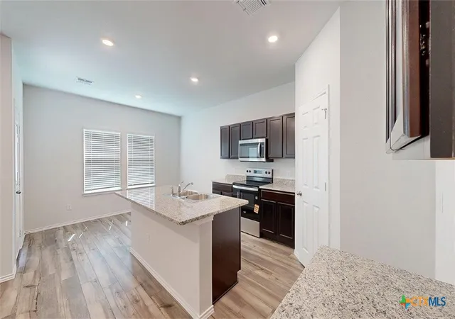 Photo 3 of Single family home for sale at 421 Hector Loop, Georgetown, TX 78626 | MLS# 621484 | Listing updated on 2026-09-15