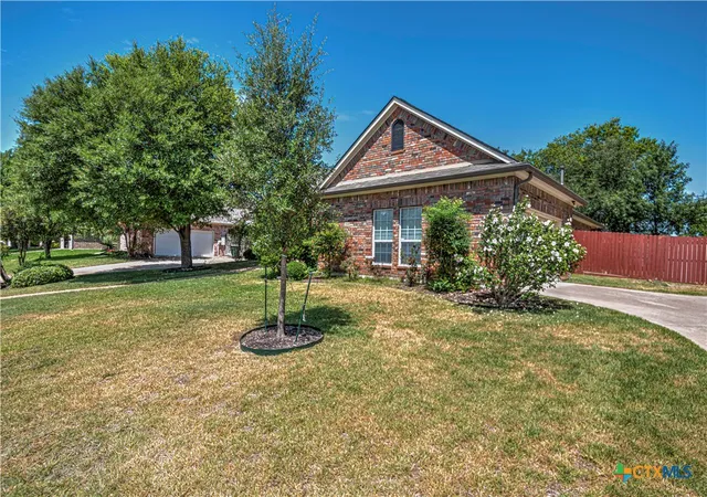 Photo 2 of Single family home for sale at 5920 Fawn Meadows Dr, Temple, TX 76502 | MLS# 621499 | Listing updated on 2026-09-24