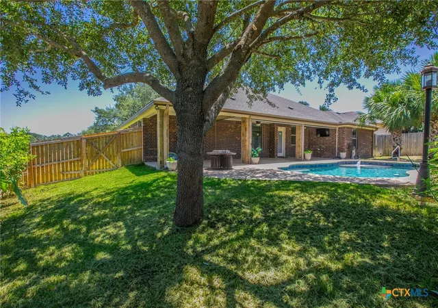 Photo 3 of Single family home for sale at 3219 Escalera Dr, Belton, TX 76513 | MLS# 621441 | Listing updated on 2026-09-14