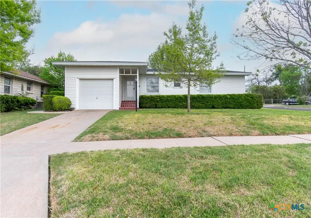 Photo 1 of Single family home for sale at 1719 S 39th Street, Temple, TX 76504 | MLS# 621517 | Listing updated on 2026-10-02