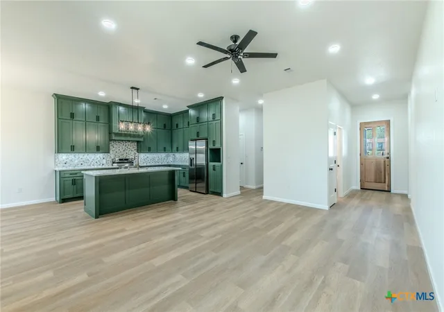 Photo 4 of Single family home for sale at 1307 Saint Louis St, Gatesville, TX 76528 | MLS# 621085 | Listing updated on 2026-08-04