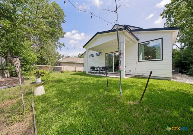 Photo 25 of Sale Pending at 307 Ellis St, San Marcos, TX 78666 | MLS# 620984 | Listing updated on 2026-09-08