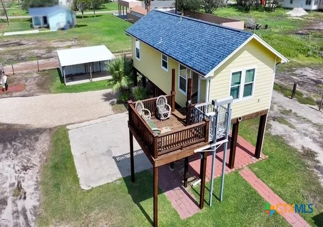 Photo 3 of Single family home for sale at 326 E 10th Street, Rockport, TX 78382 | MLS# 621532 | Listing updated on 2026-08-26